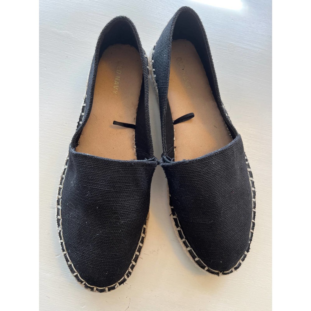 Old navy women’s flat canvas shoes, size 8 1/2